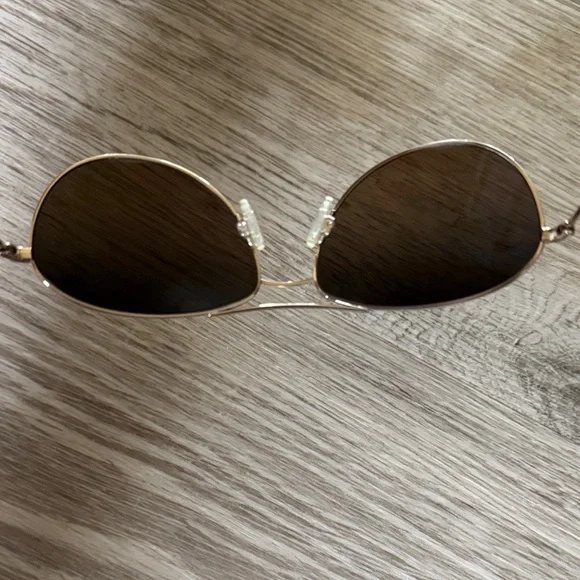 Maui Jim Gold Sunglasses - Picture 4 of 6